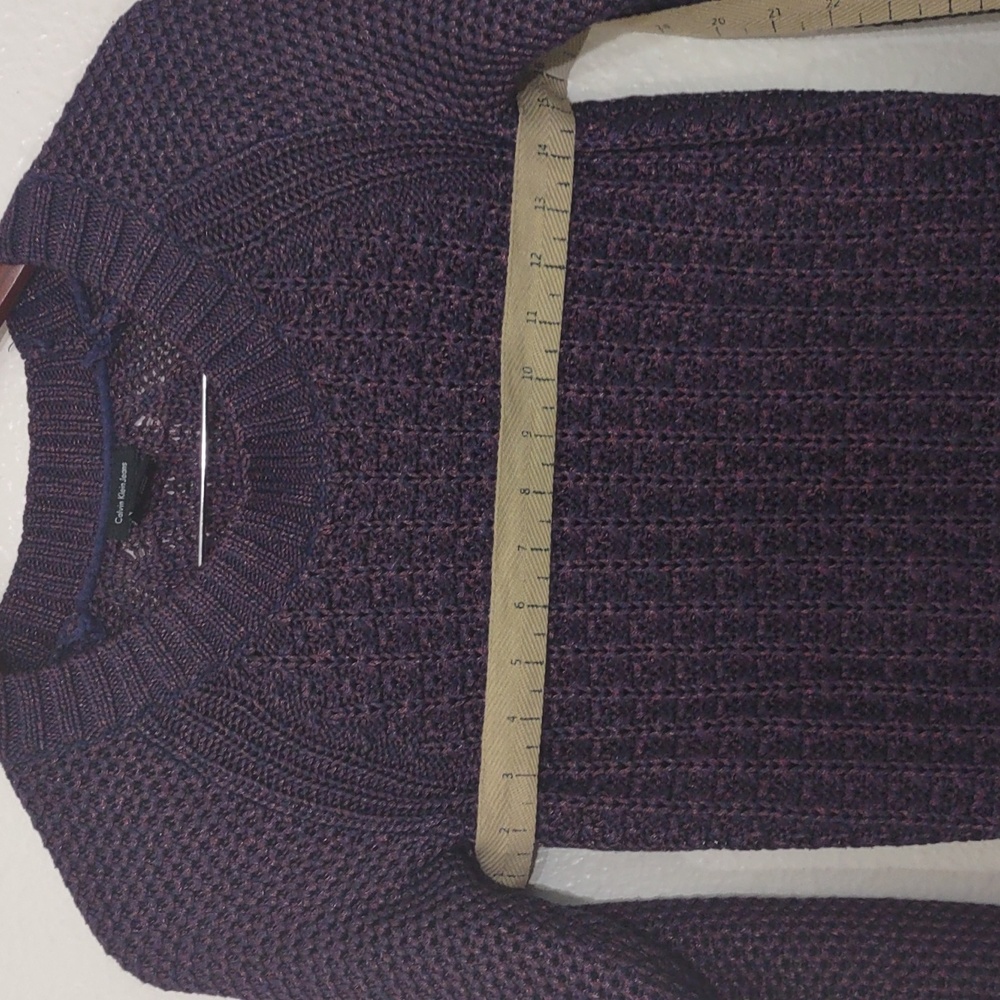 SLIGHTLY USED CALVIN KLEIN JEANS KNIT PURPLE SWEATER SIZE SMALL - Picture 3 of 10